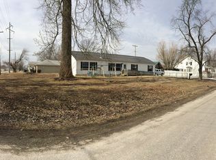 507 S Capitol Ave, Mount Sterling, IL 62353