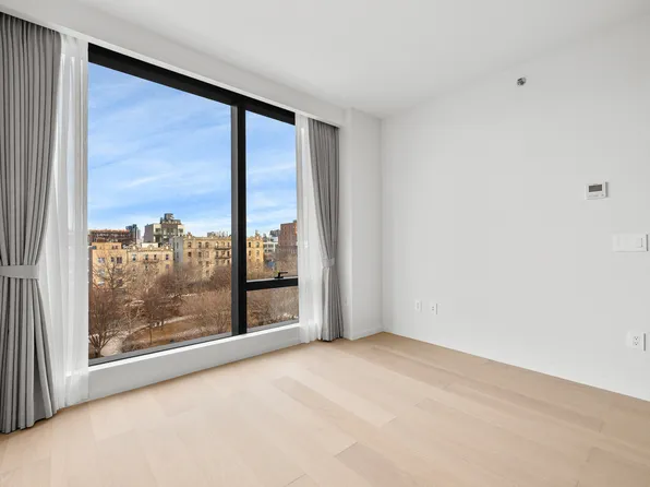 11-36 45th Road image 1 of 10