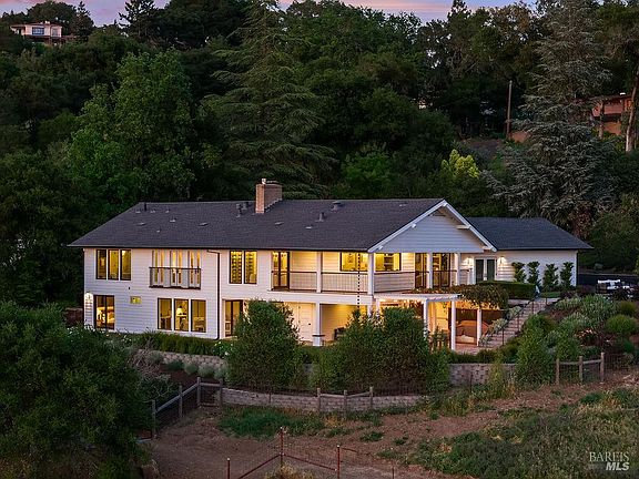 3rd image of 775 Benjamin Way