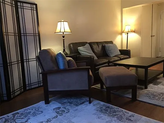 Rented by Platinum Properties | media 9