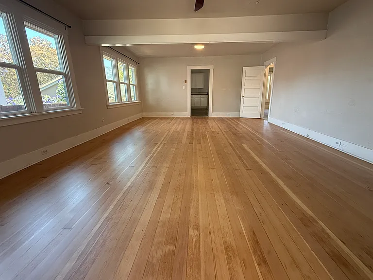 525 Kentucky St — Photo 2