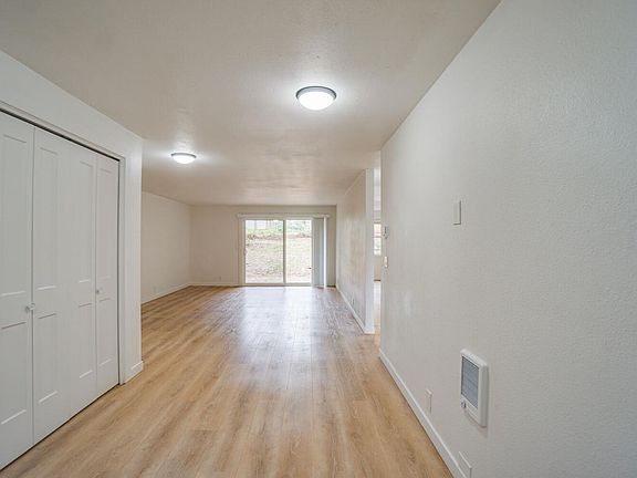 5th image of 1260 Marilyn St SE #780