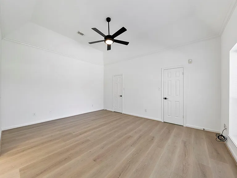 1414 Bluestone Dr — Photo 24