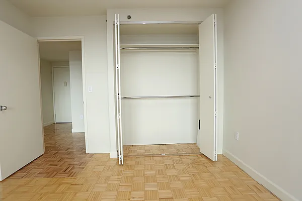 Rented by Stonehenge NYC LLC | media 3