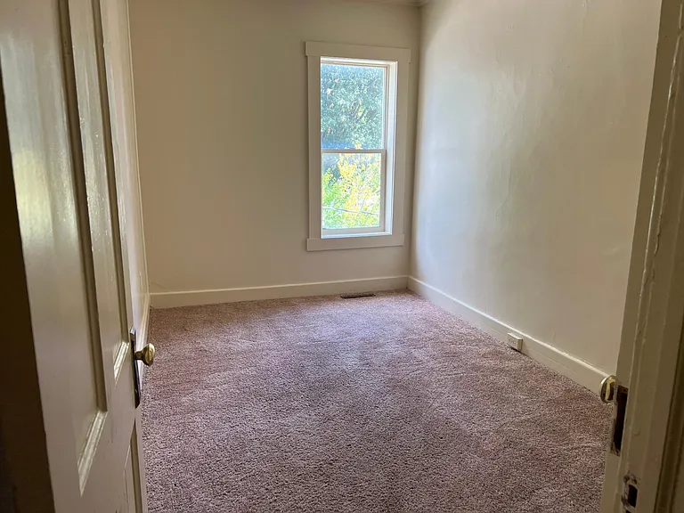 1415 Washington St — Photo 4