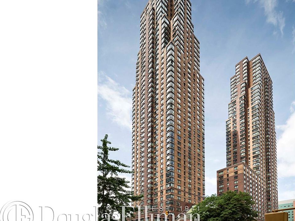 1st image of 1 Columbus Pl APT S49b