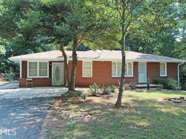 1334 Jennie Ln, Lilburn, GA 30047