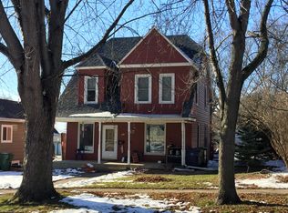 317 2nd St NW, Watertown, SD 57201