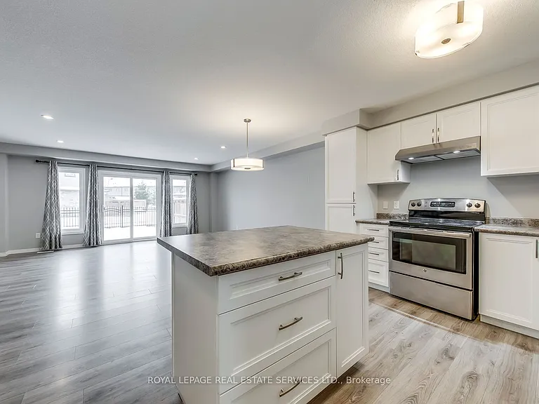 60 Netherwood Rd #28 — Photo 21