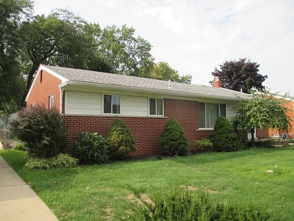 3rd image of 32339 Oakley St