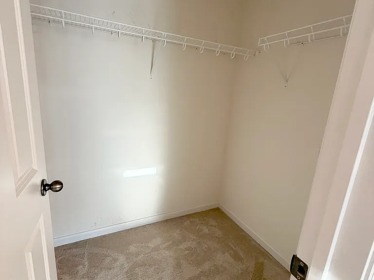 8108 Norwood Ln N — Photo 34