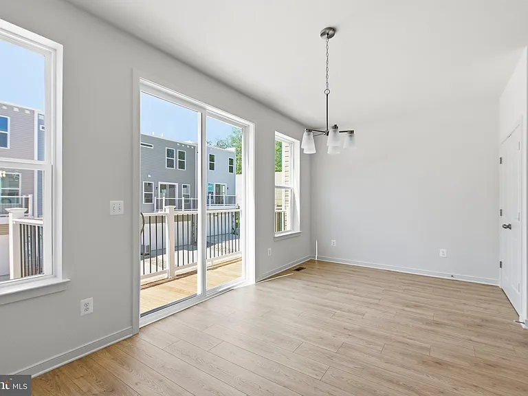 18002 Alicia Ave — Photo 14