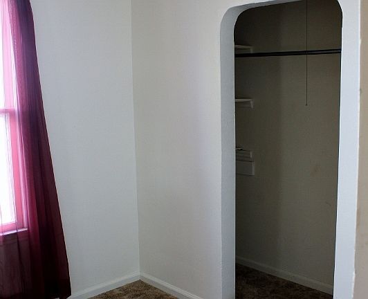 2nd image of 411 E Maiden St #2