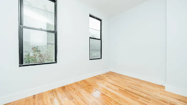 Rented by Nooklyn NYC LLC | media 13