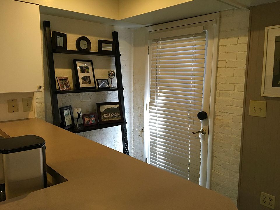 Entry way