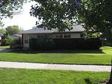 1st image of 413 N Cody Ave