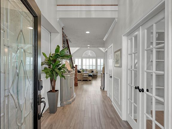 3rd image of 22 Brywood Pl