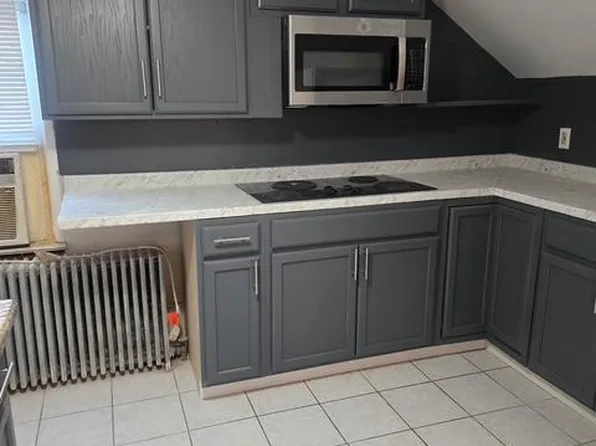 52 Robbinsville Allentown Rd, Robbinsville, NJ 08691