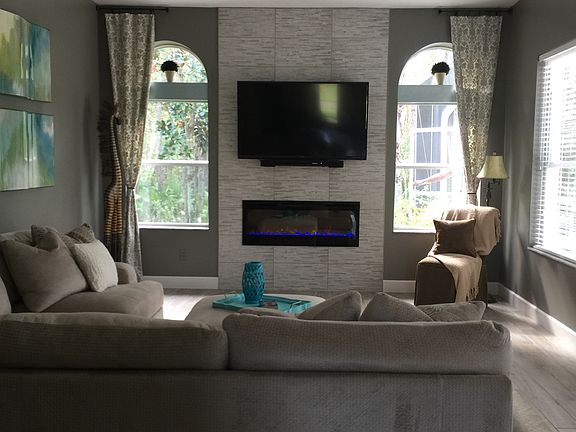 2nd image of 1232 Hampstead Ln