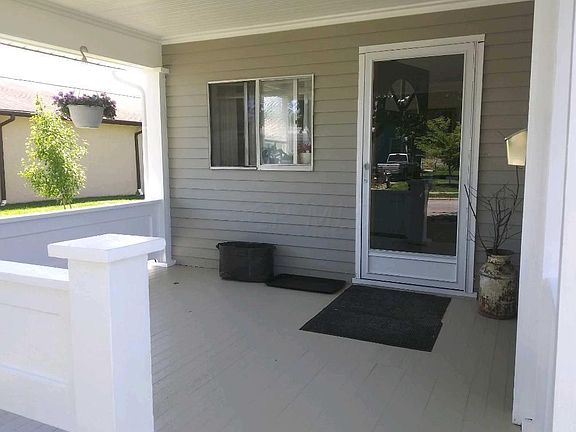 3rd image of 3483 Grant Ave