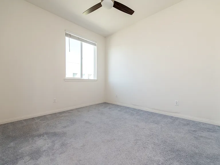 7843 Paxton Pl — Photo 14