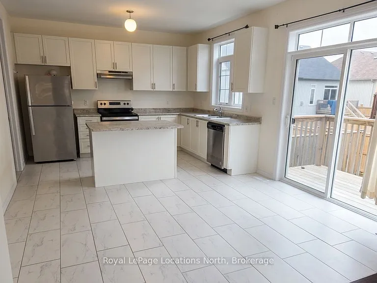 218 Roy Dr — Photo 8