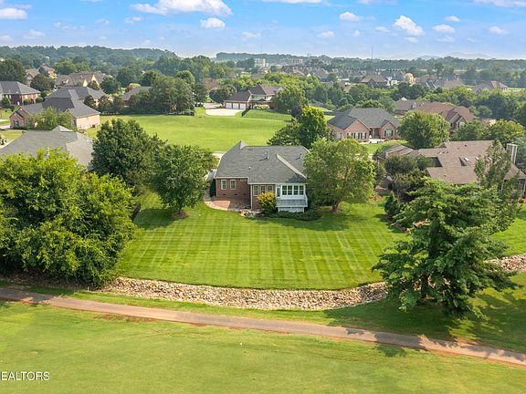 3rd image of 1517 Aberdeen Dr