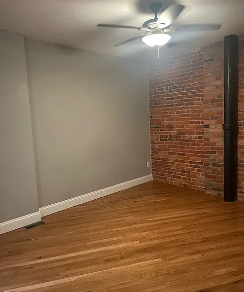 208 Huron Ave — Photo 60