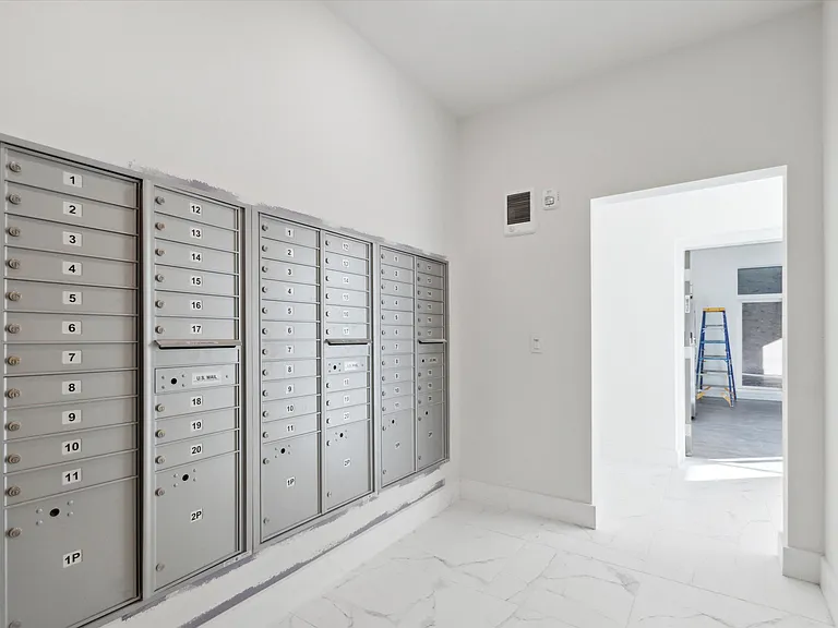 1221 E Fletcher St #208A — Photo 12