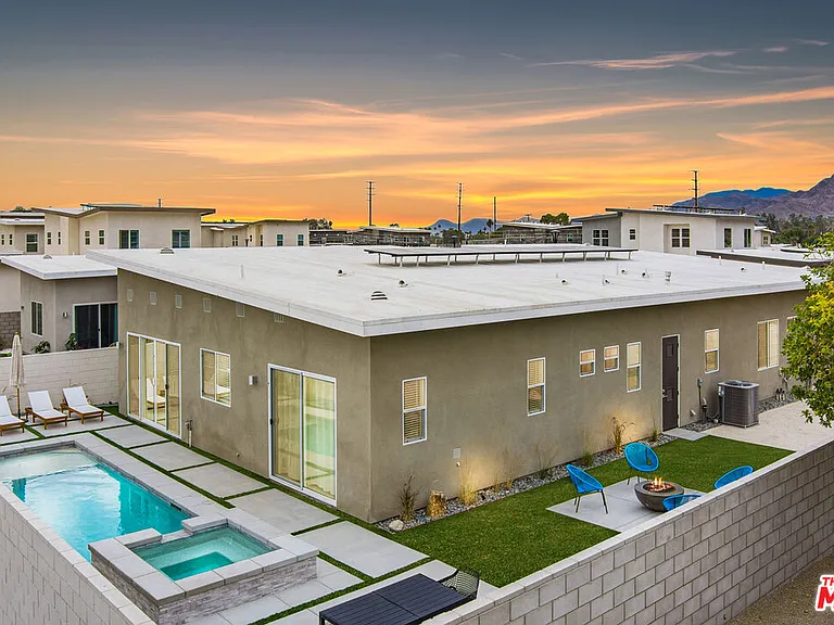1605 3/4 Candela Ct — Photo 17