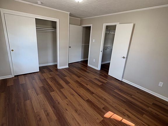 5th image of 5011 Newell St