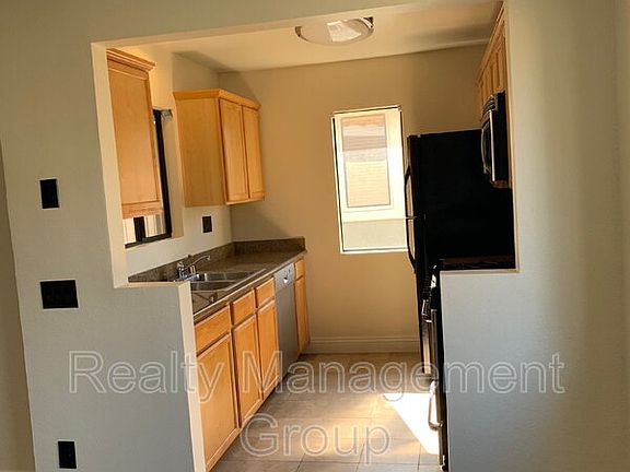 3rd image of 10182 Camino Ruiz Unit 63