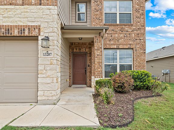 2nd image of 13207 Frio Parke