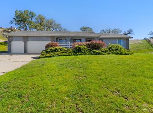 23480 Meadow View Ct, Tehachapi, CA