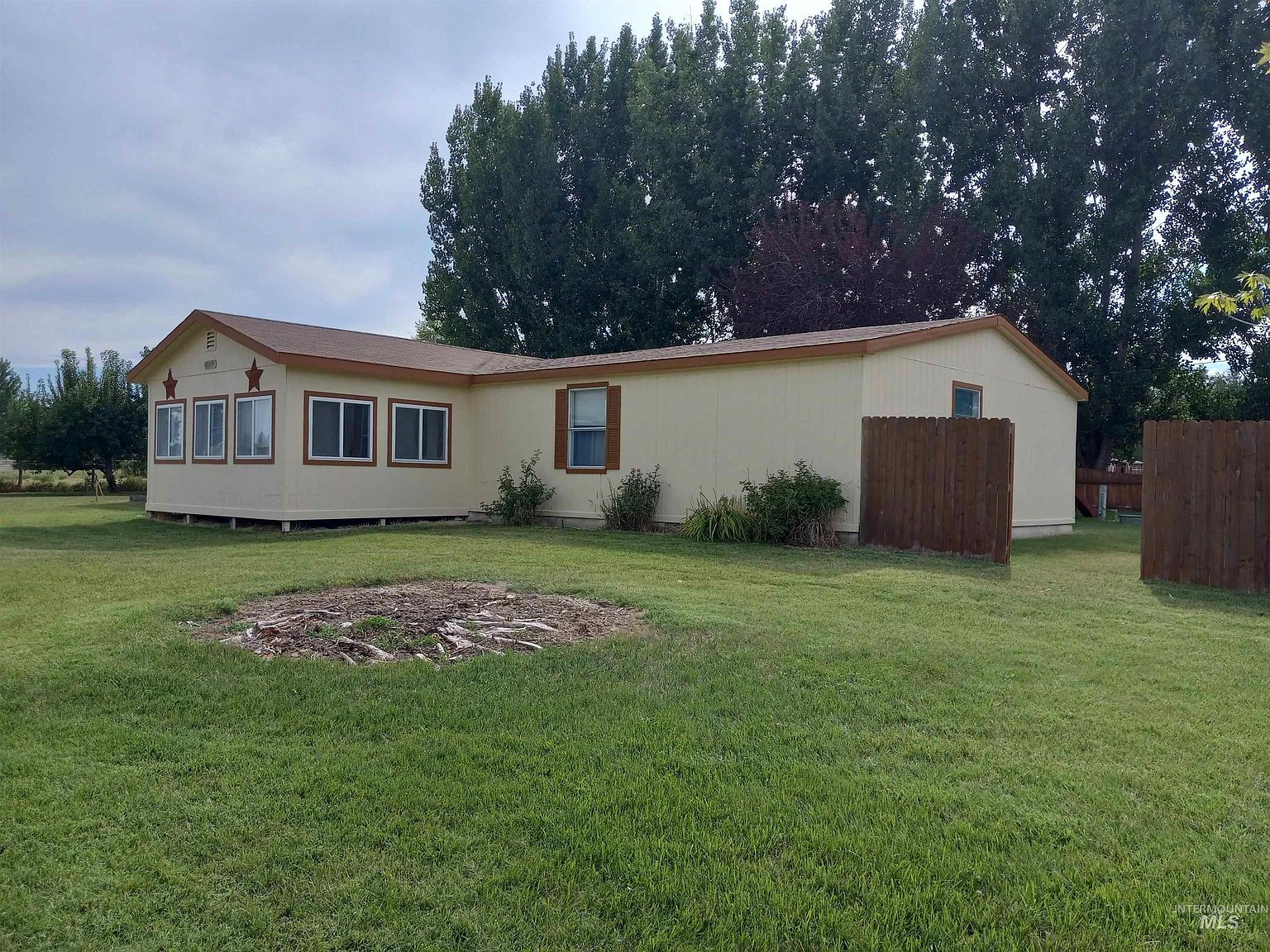 5431 SE 2nd Ave, New Plymouth, ID 83655 Zillow