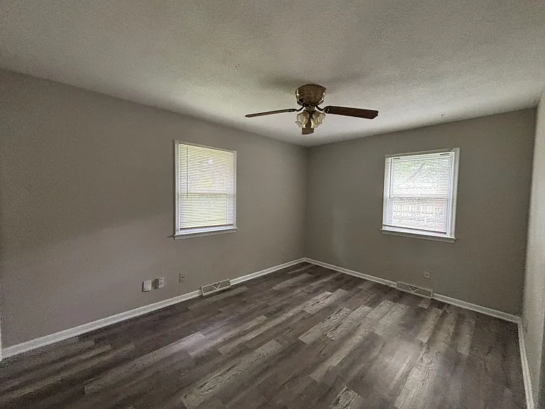 6928 NW 76th Pl — Photo 5
