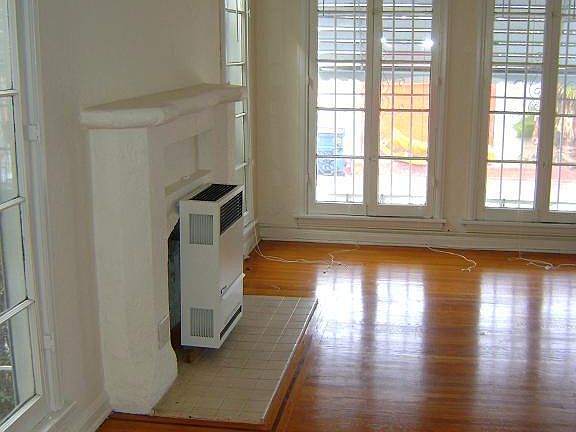 3rd image of 101 S Sycamore Ave APT 8