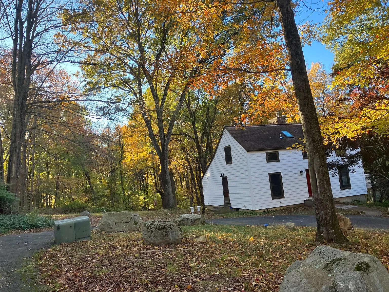 141 Old Redding Rd — Photo 2