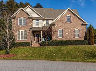 7708 Cedar Chase Dr, Greensboro, NC 27455
