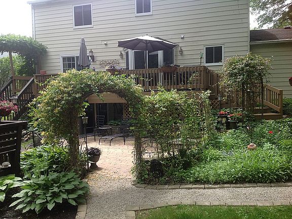 4th image of 30900 North Ct
