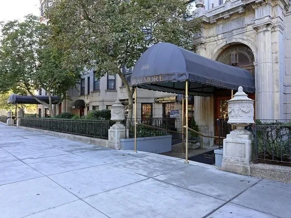 464-466 Commonwealth Ave #0403, Boston, MA 02215