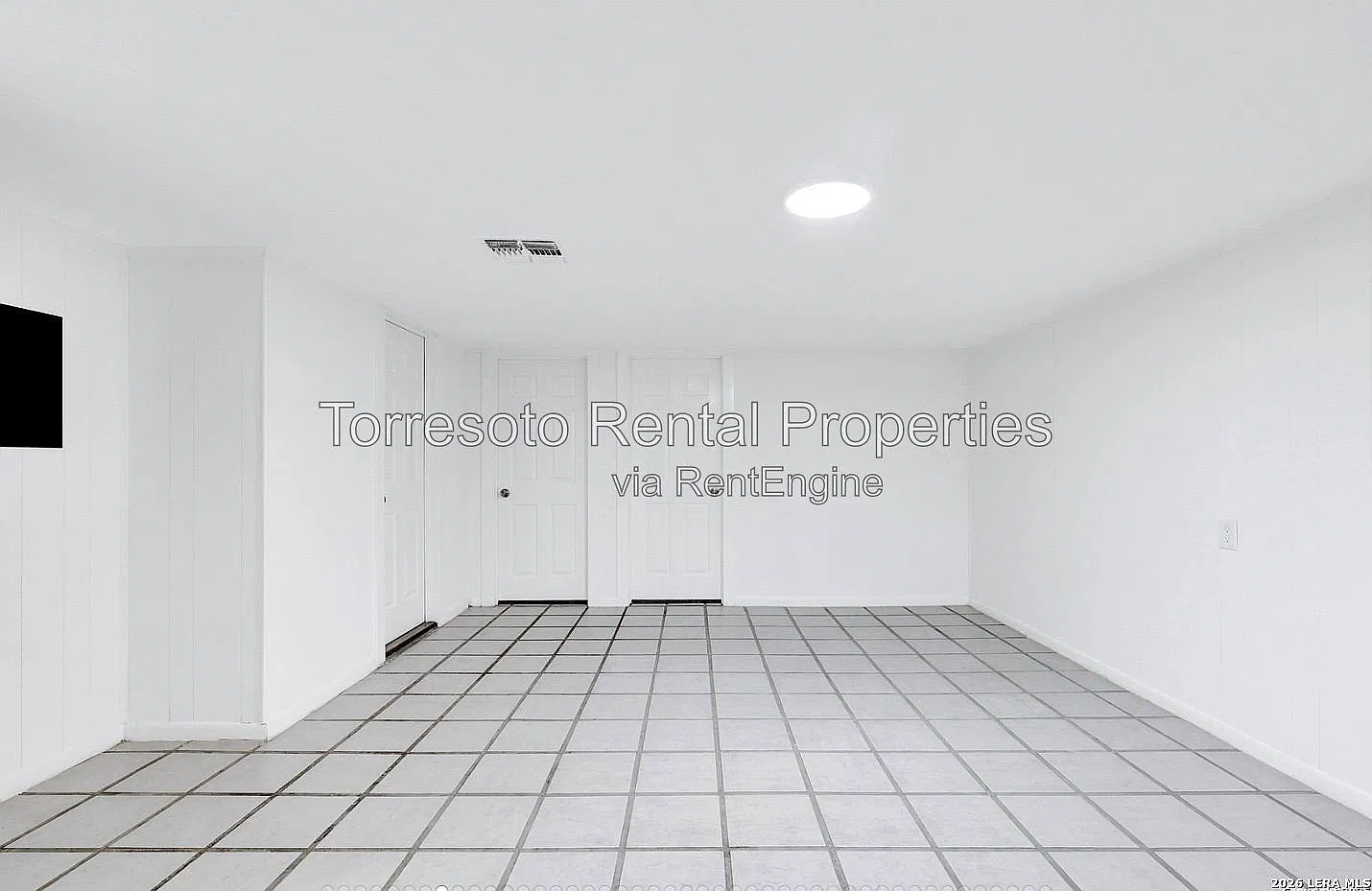 4 bed, 2.0 bath, 1500 sqft, $1,800 — Photo 4