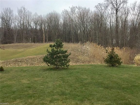 2nd image of 37937 Avalon Dr
