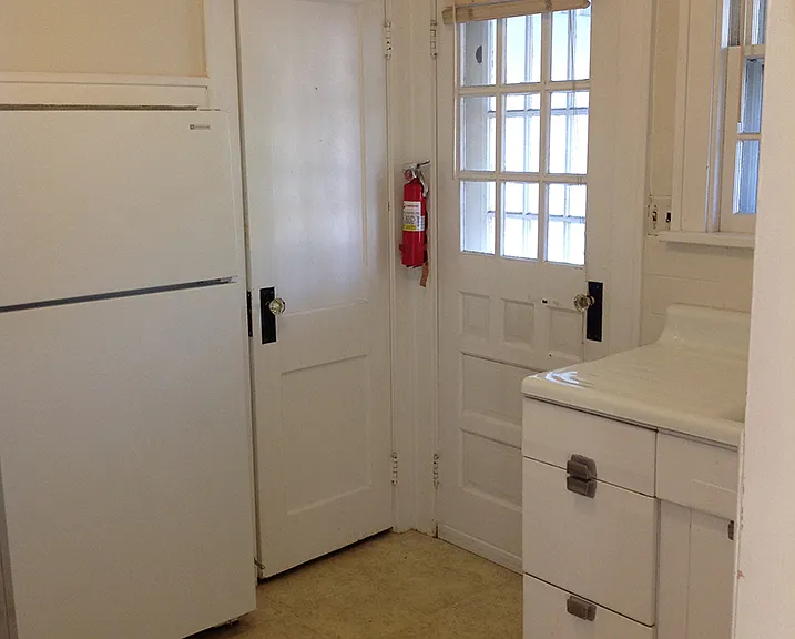 21 N Manheim Blvd #4 — Photo 6