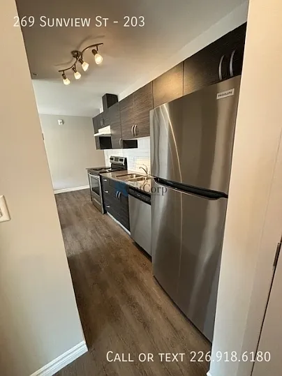 2 bed, 1.0 bath, $1,900 — Photo 3