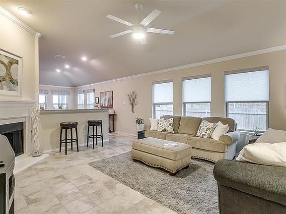 5th image of 505 Peach Ln