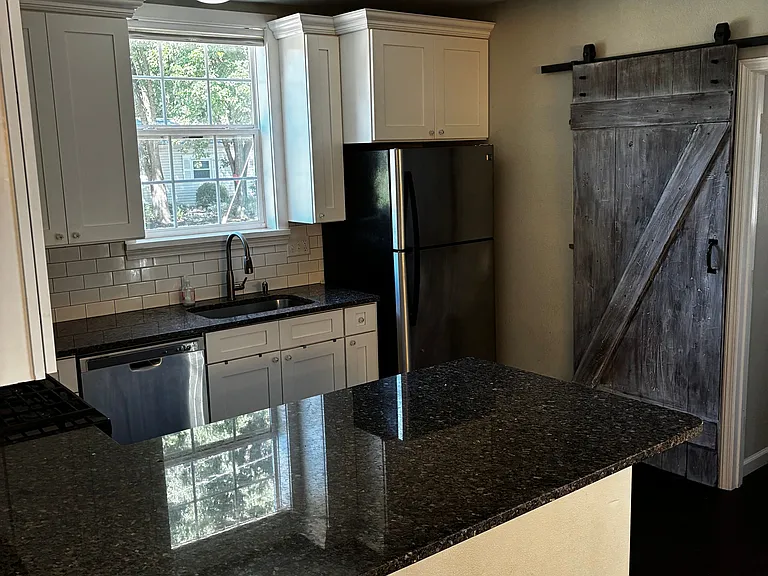 139 W Kirkham Ave — Photo 7
