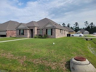 1st image of 16706 Highland Heights Dr