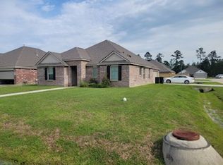 16706 Highland Heights Dr, Covington, LA 70435