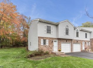 21 Jaime Ct, Morris Plains, NJ 07950